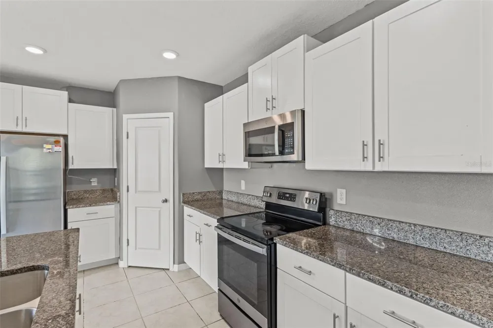 16671 KINGMAN REEF STREET Wimauma, FL 33598