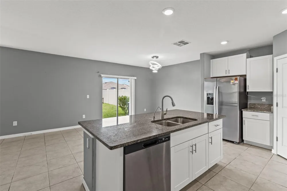 16671 KINGMAN REEF STREET Wimauma, FL 33598
