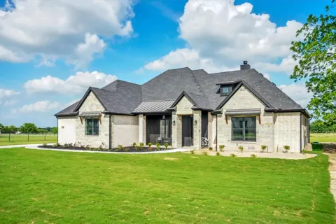 1028 Henry Way Road