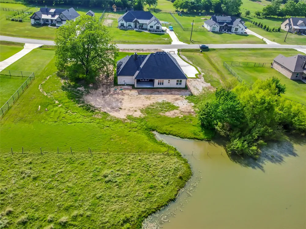 1028 Henry Way Road Springtown, TX 76082