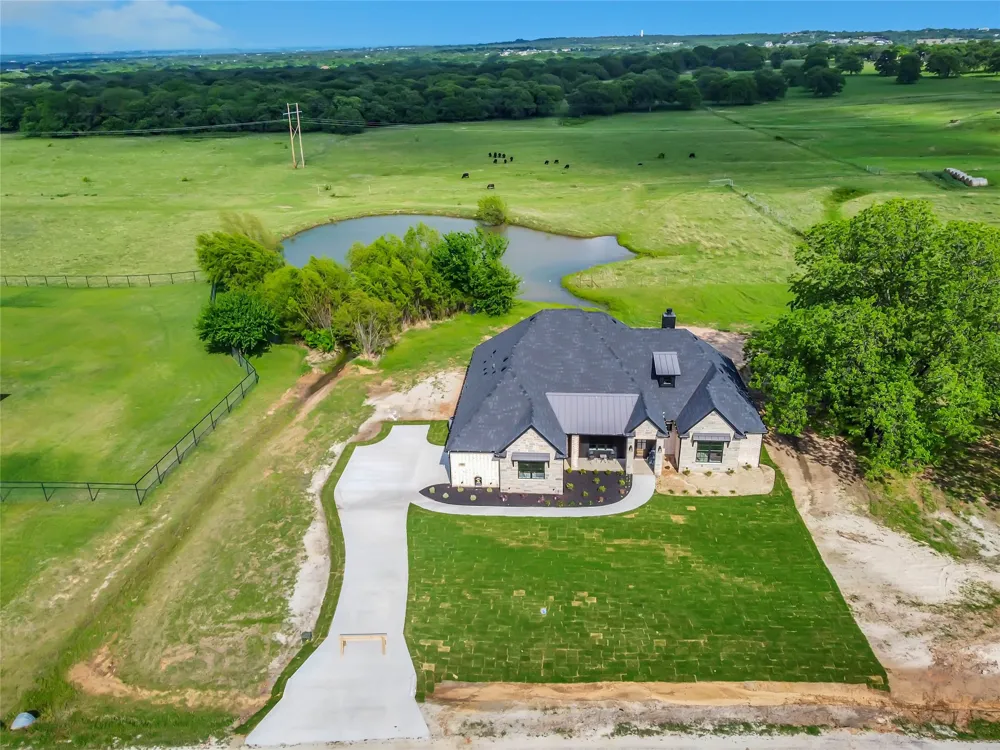 1028 Henry Way Road Springtown, TX 76082