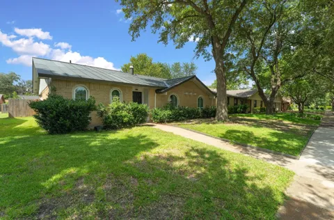 4222 Foliage Drive