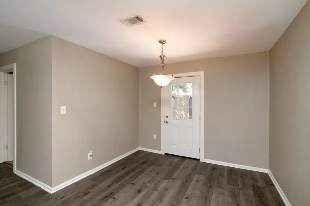 207 Hackberry Street Terrell, TX 75160