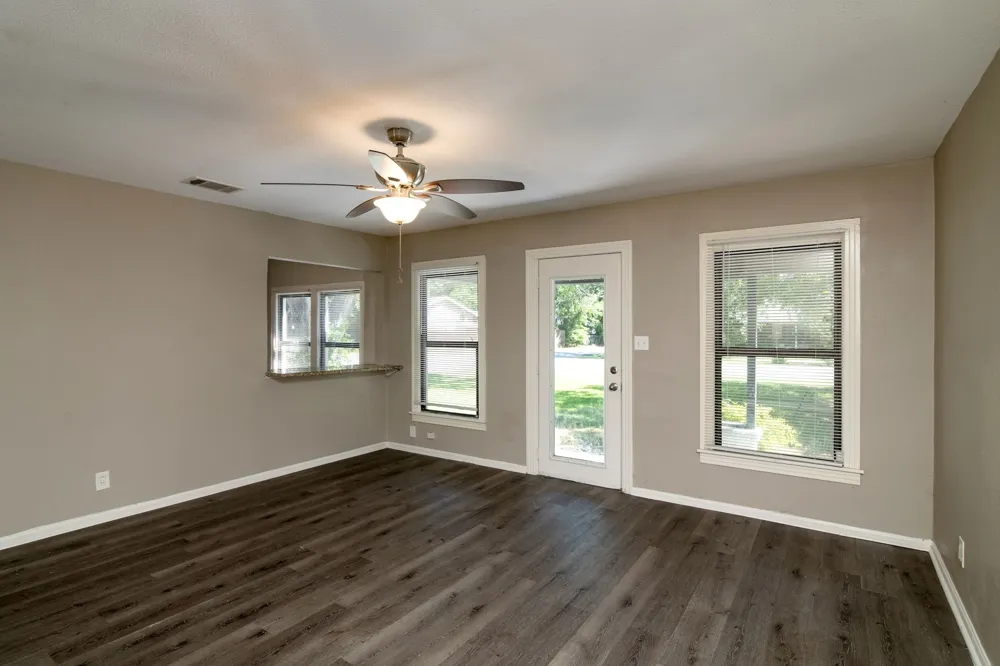 207 Hackberry Street Terrell, TX 75160