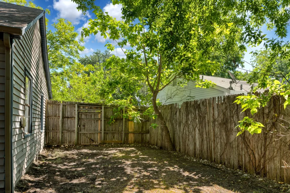 207 Hackberry Street Terrell, TX 75160