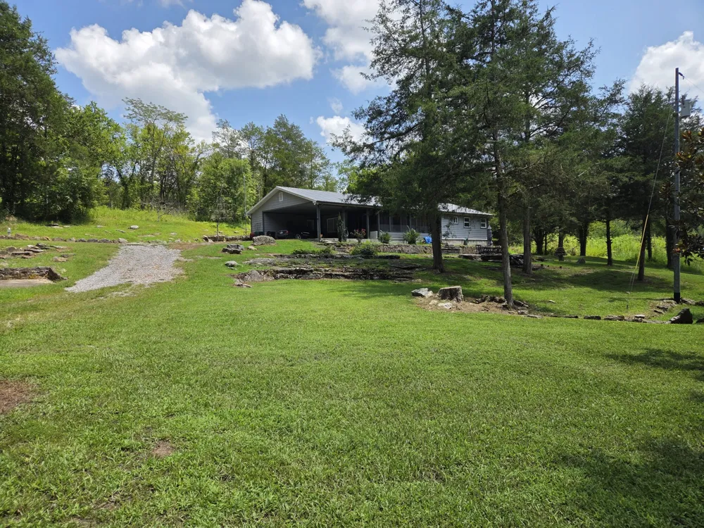 35 Reba Ln Fayetteville, TN 37334