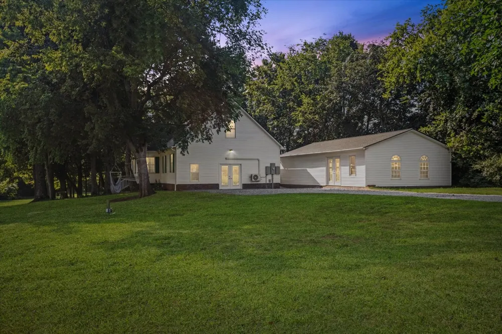 106 Tara Dr Unionville, TN 37180