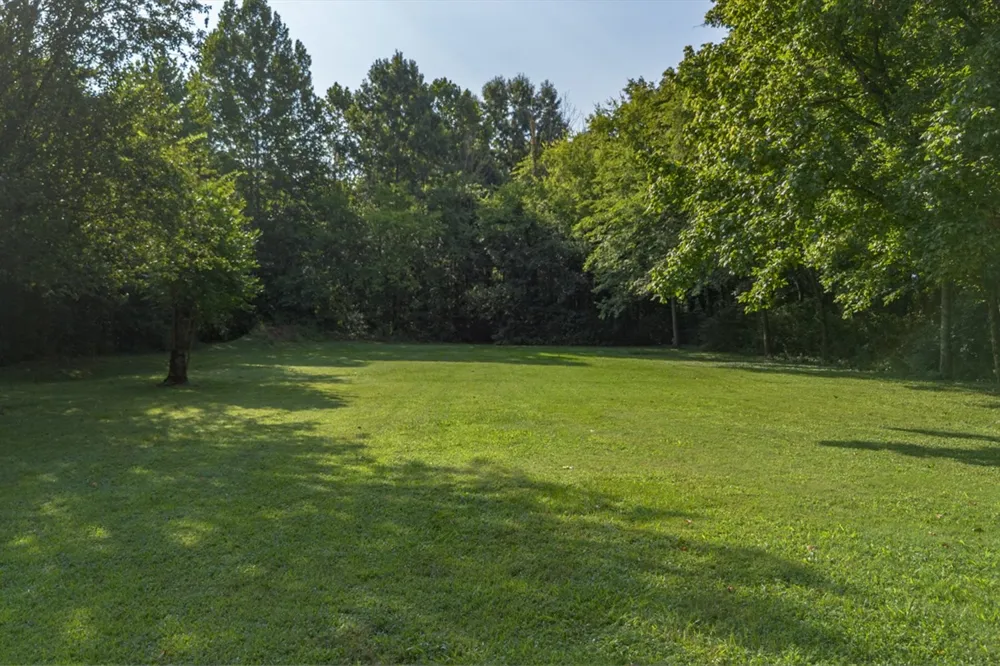 106 Tara Dr Unionville, TN 37180