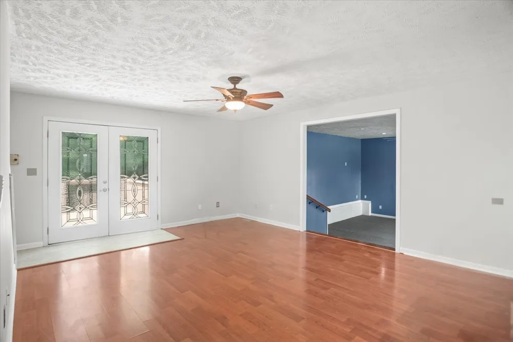 106 Tara Dr Unionville, TN 37180
