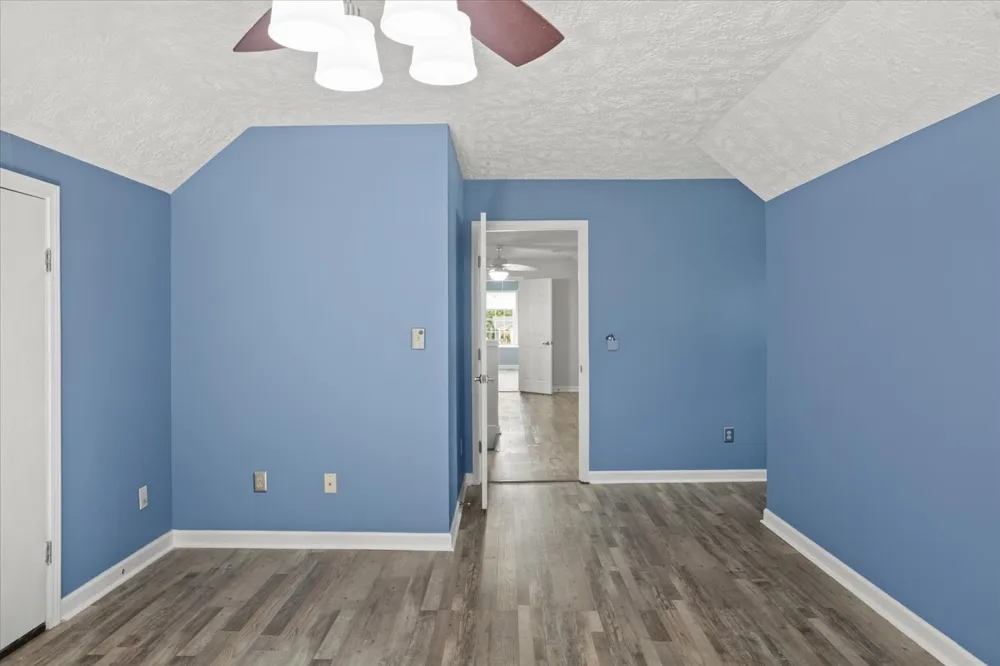 106 Tara Dr Unionville, TN 37180