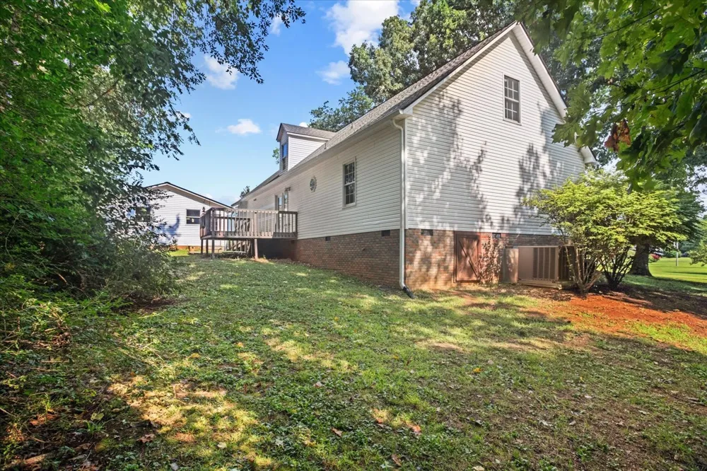 106 Tara Dr Unionville, TN 37180