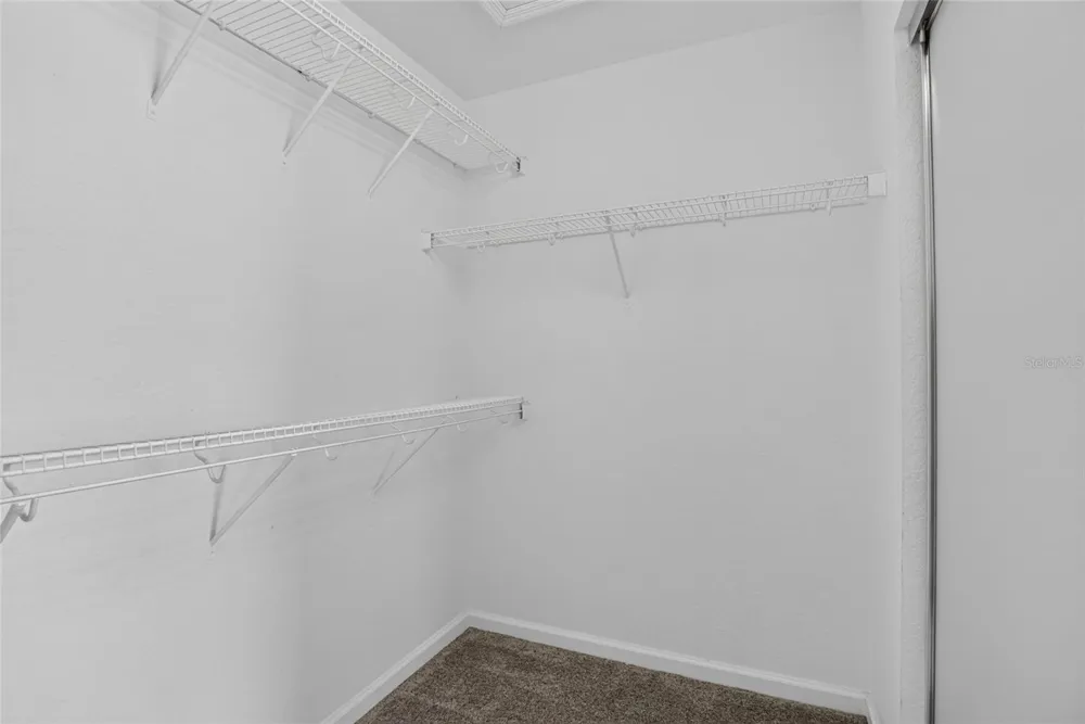 1682 SHALLCROSS AVENUE Orlando, FL 32828