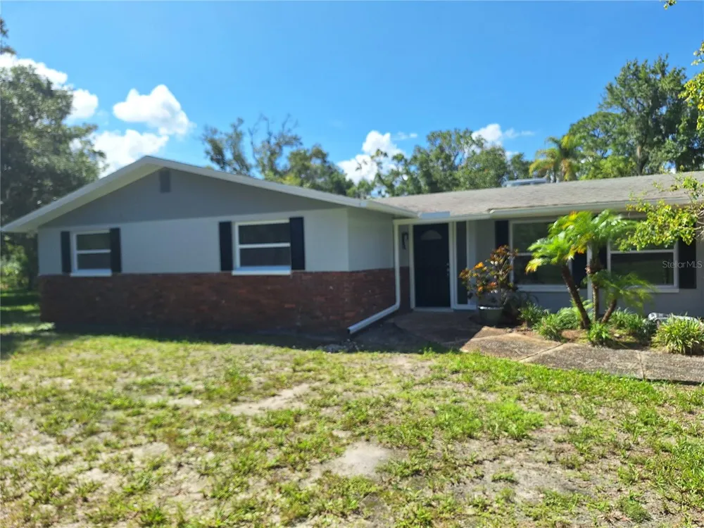 7606 VAN DYKE ROAD Odessa, FL 33556