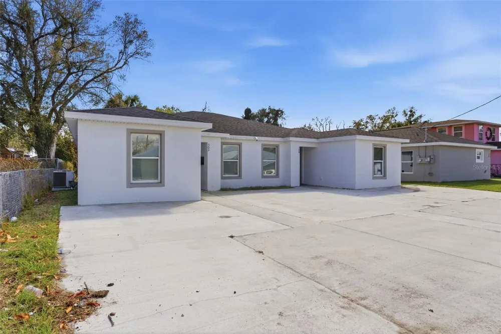 302 AVENUE P NW Winter Haven, FL 33881