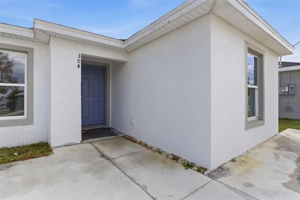 302 AVENUE P NW Winter Haven, FL 33881