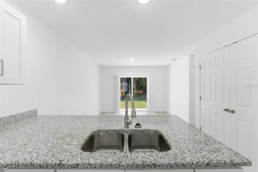 302 AVENUE P NW Winter Haven, FL 33881