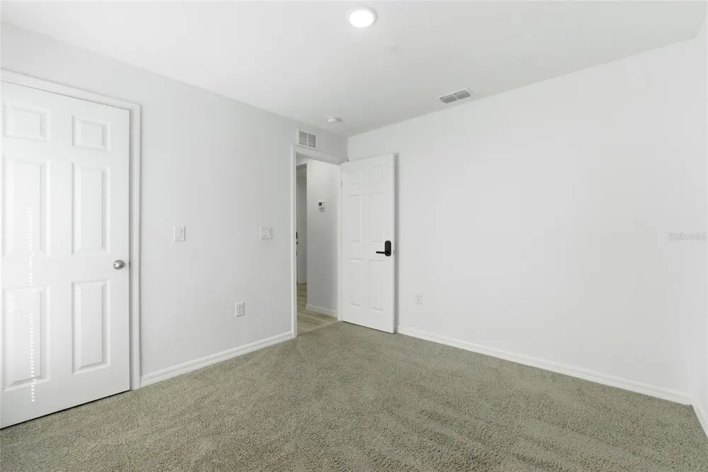 302 AVENUE P NW Winter Haven, FL 33881