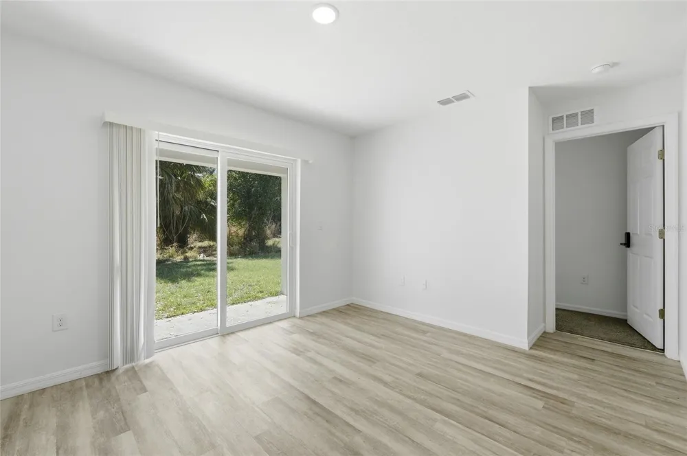 302 AVENUE P NW Winter Haven, FL 33881