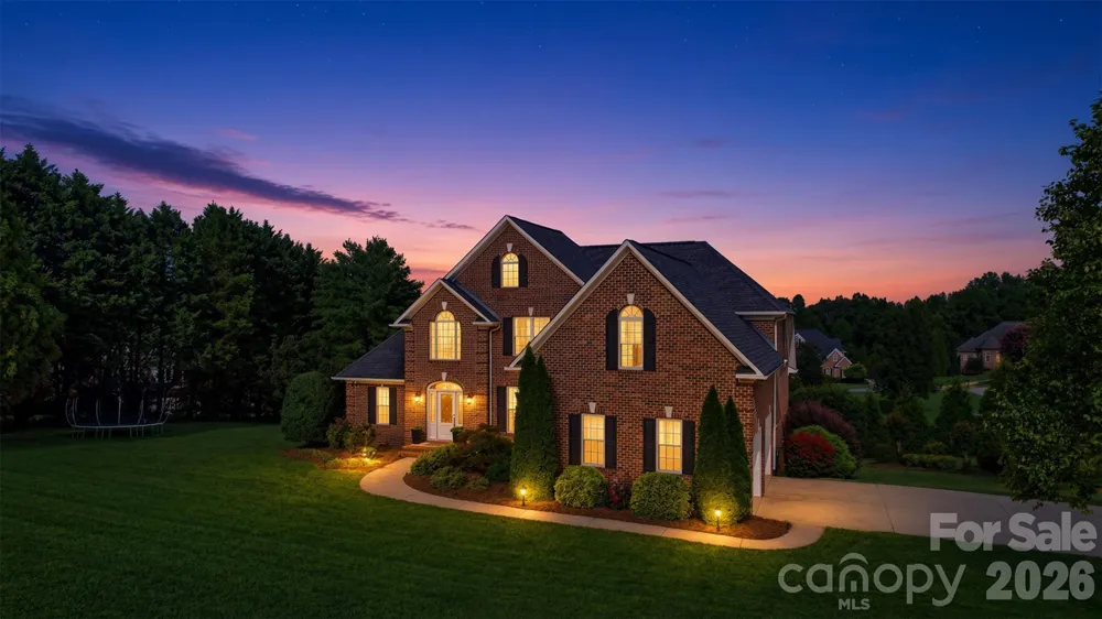 1064 Baker Barn Road Hickory, NC 28602