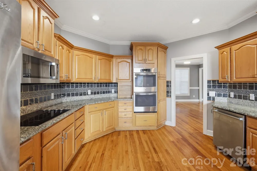 1064 Baker Barn Road Hickory, NC 28602