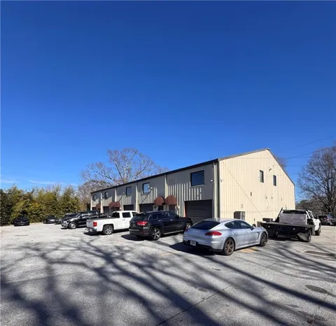 367 Clarendon Avenue #1