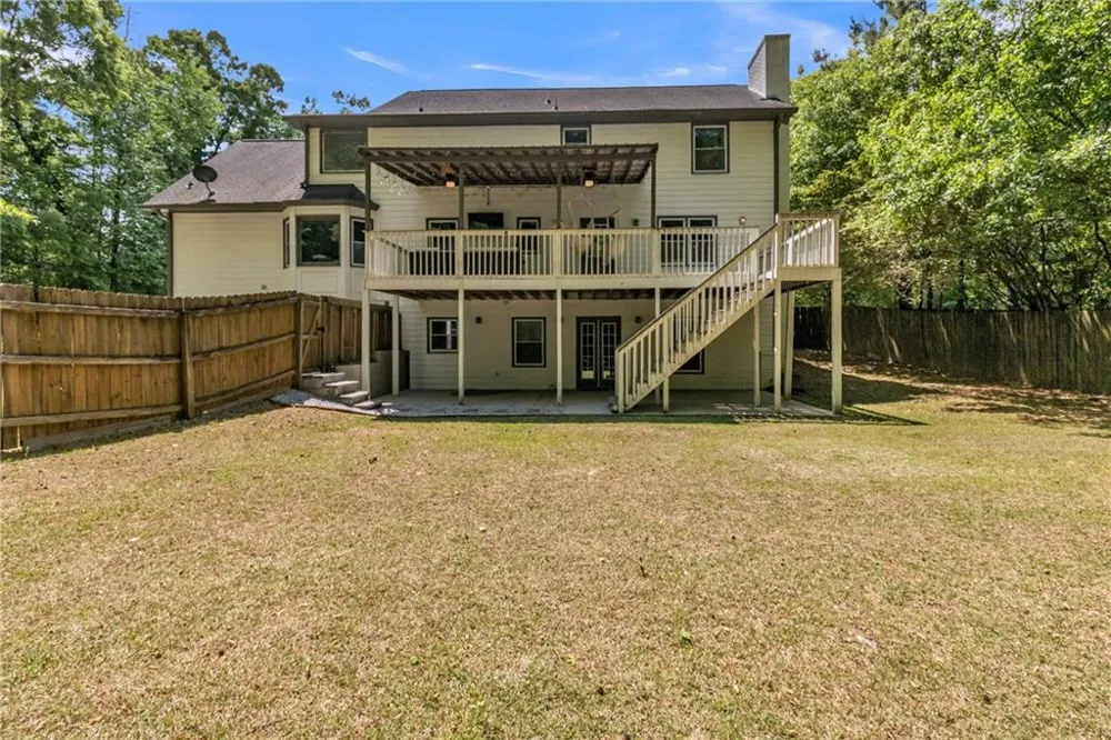 135 London Berry Court Tyrone, GA 30290