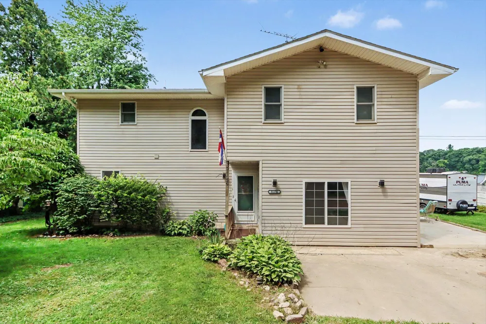 51156 Maple Road Marcellus, MI 49067