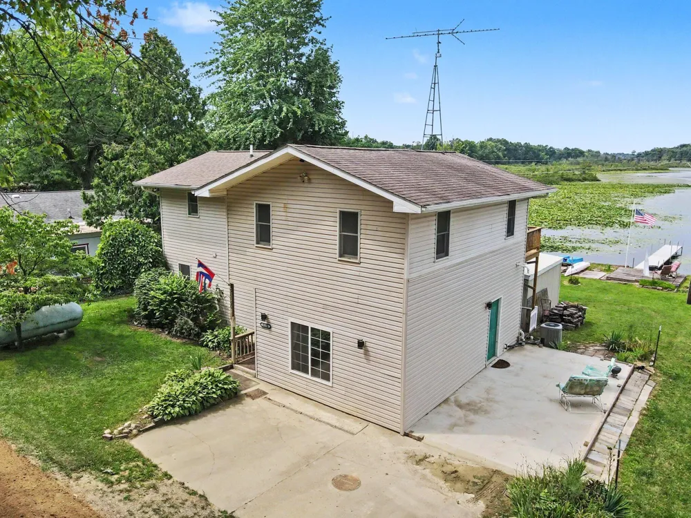 51156 Maple Road Marcellus, MI 49067