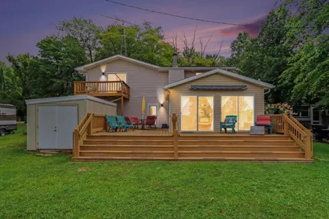 51156 Maple Road