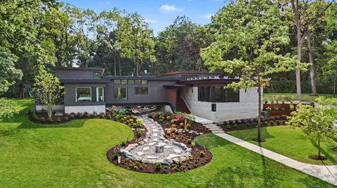 3657 Knoll Creek Court