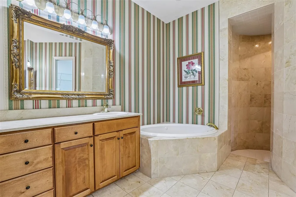 7360 REFLECTIONS LAKE DRIVE Lakeland, FL 33813