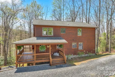 672 Cedar Trail