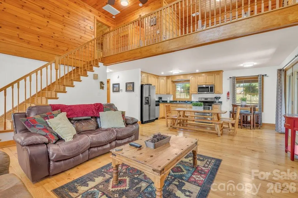 672 Cedar Trail Fleetwood, NC 28626