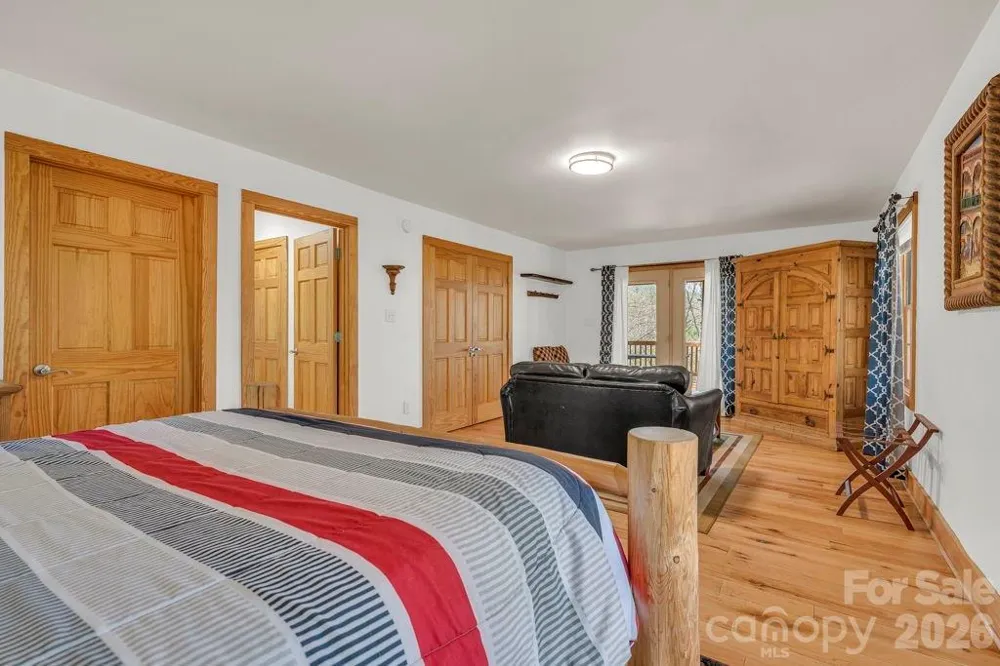 672 Cedar Trail Fleetwood, NC 28626