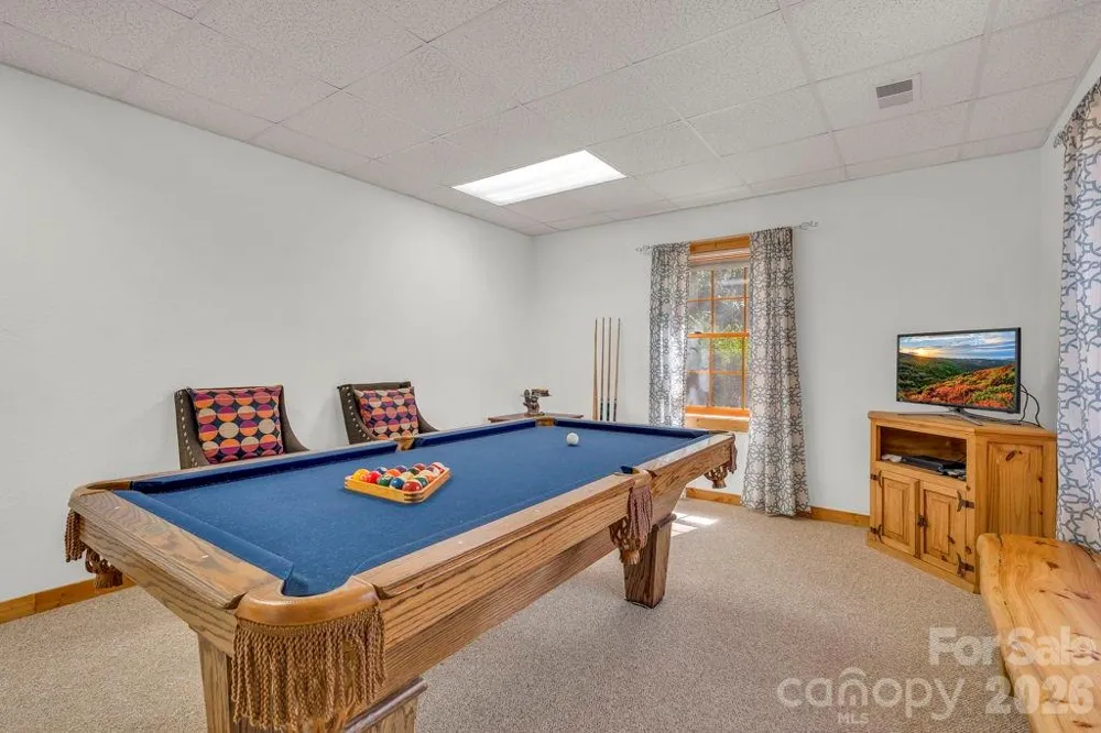 672 Cedar Trail Fleetwood, NC 28626