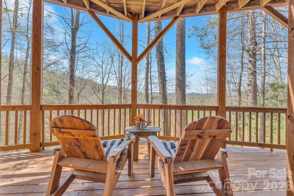 672 Cedar Trail Fleetwood, NC 28626