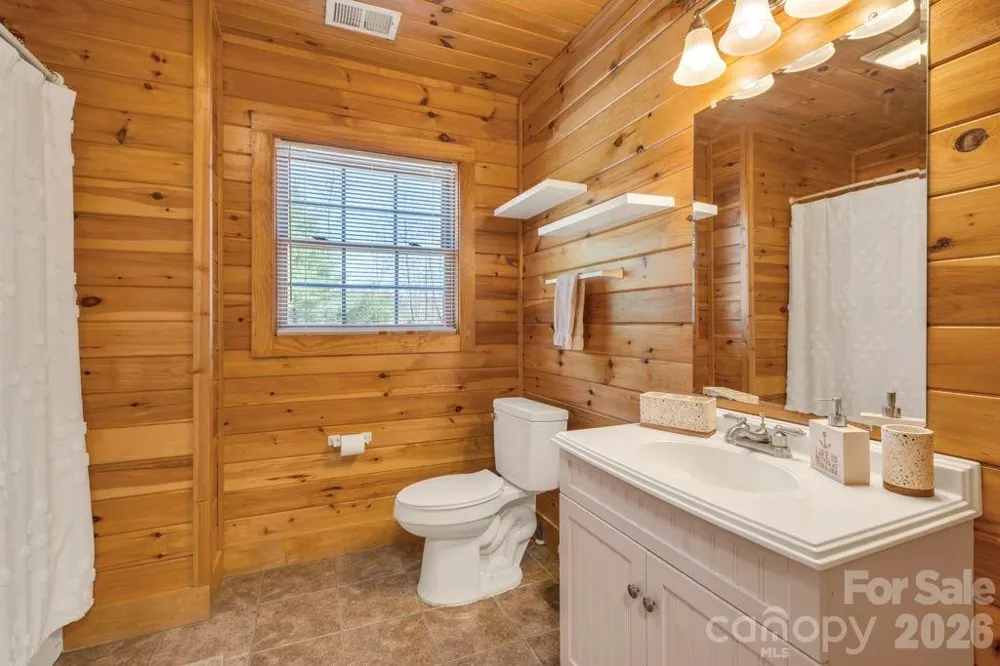 672 Cedar Trail Fleetwood, NC 28626