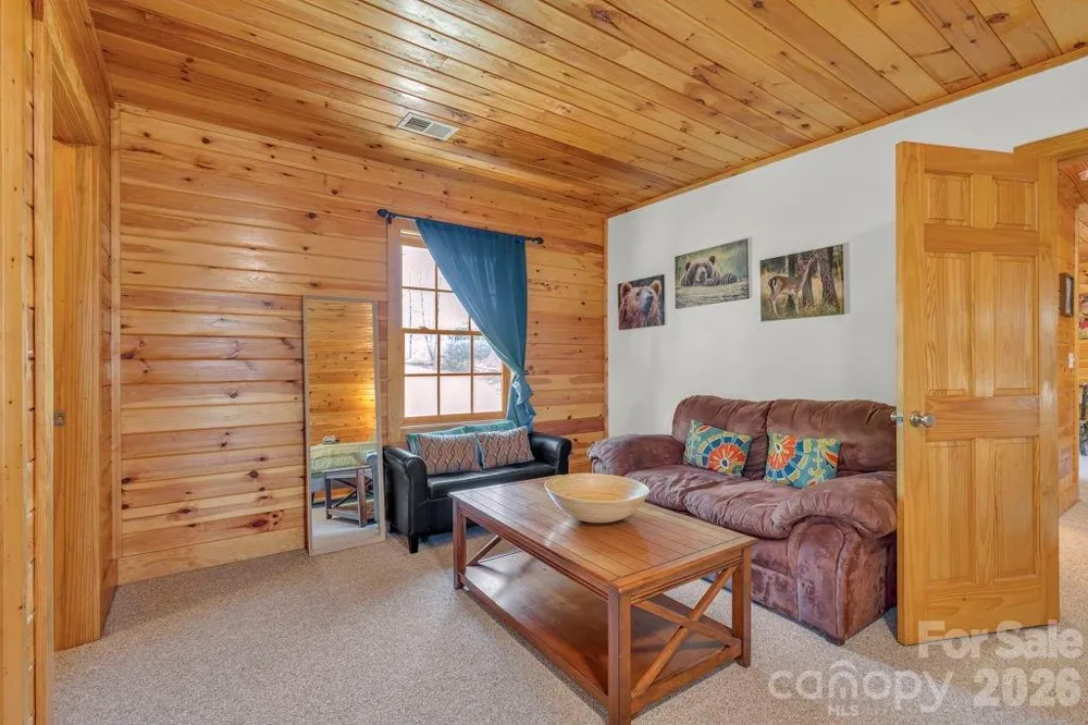 672 Cedar Trail Fleetwood, NC 28626