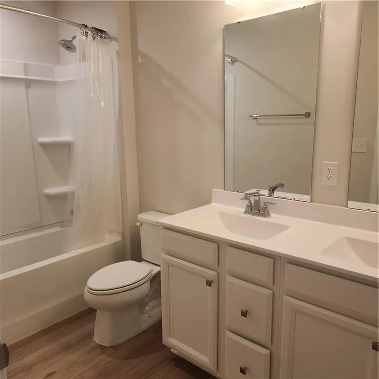 168 Salt Lake Lane Hoschton, GA 30548