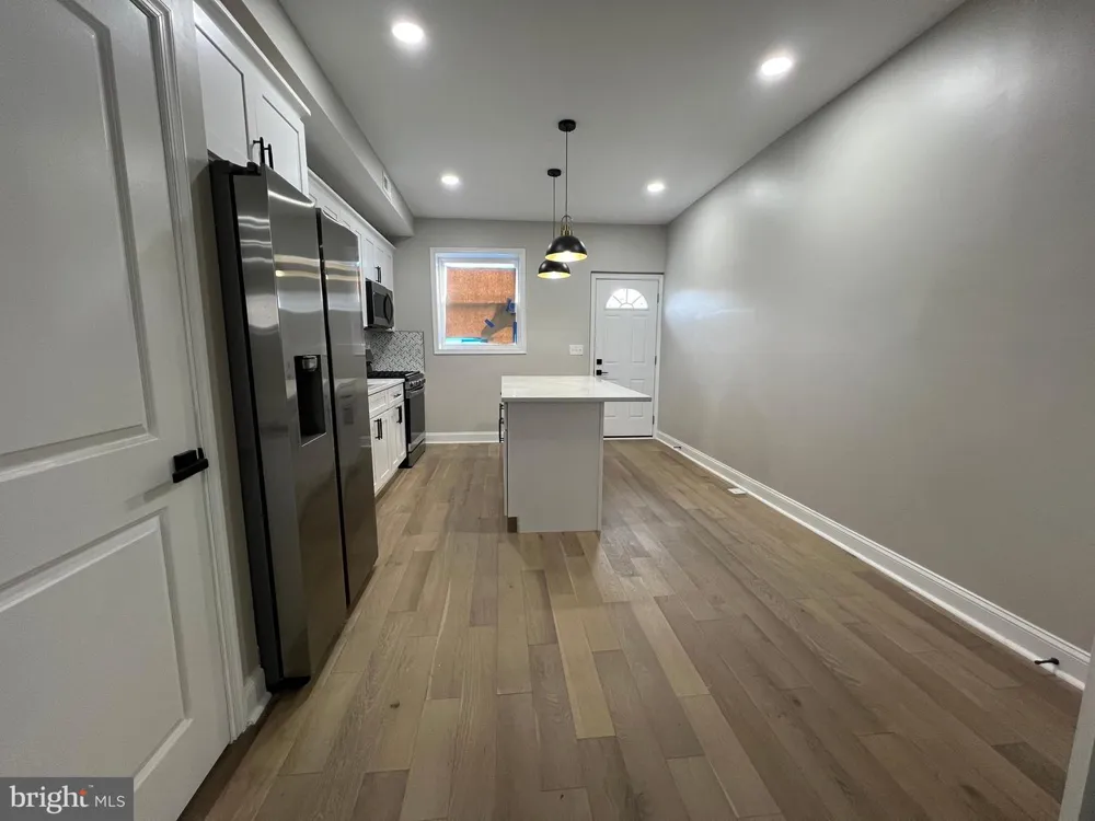 717 COLLINGTON AVENUE Baltimore, MD 21205