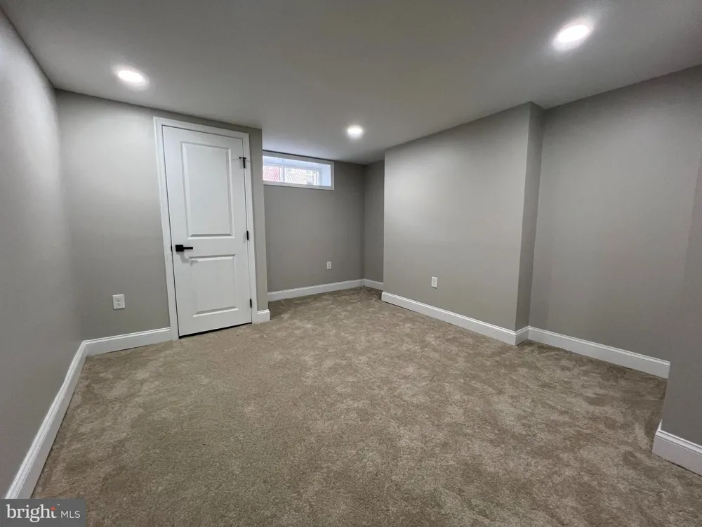 717 COLLINGTON AVENUE Baltimore, MD 21205
