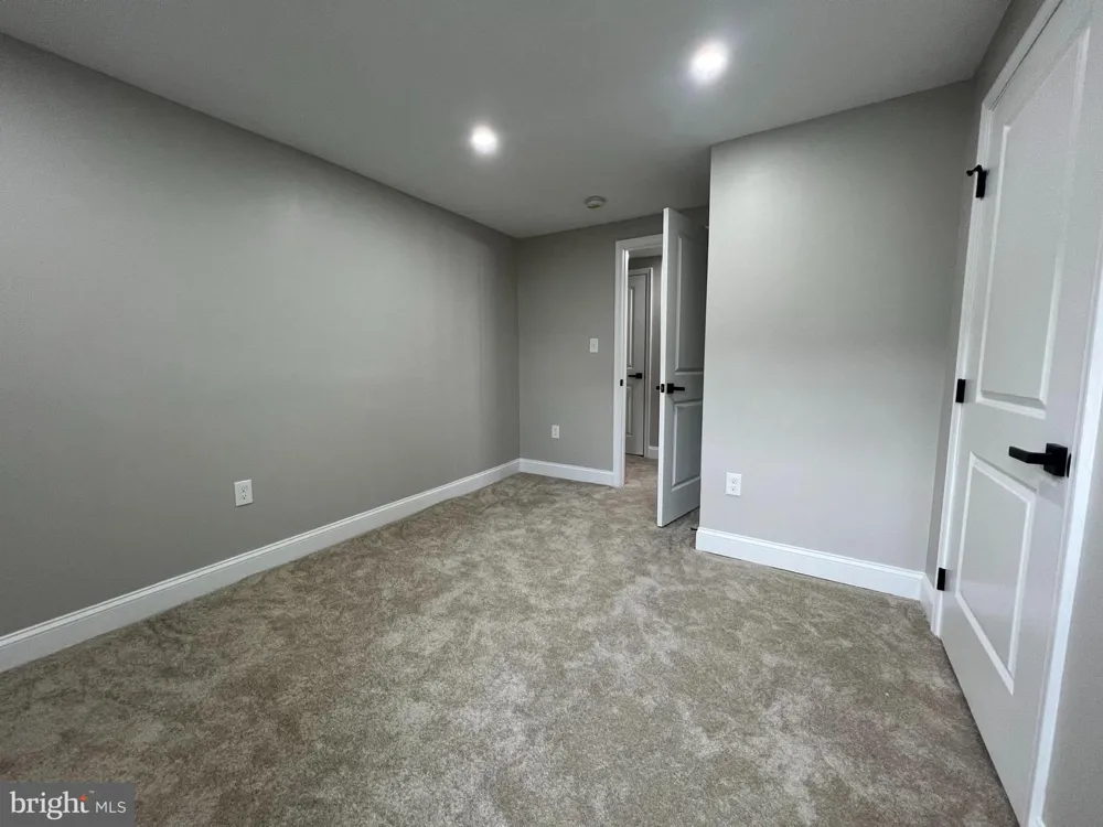717 COLLINGTON AVENUE Baltimore, MD 21205
