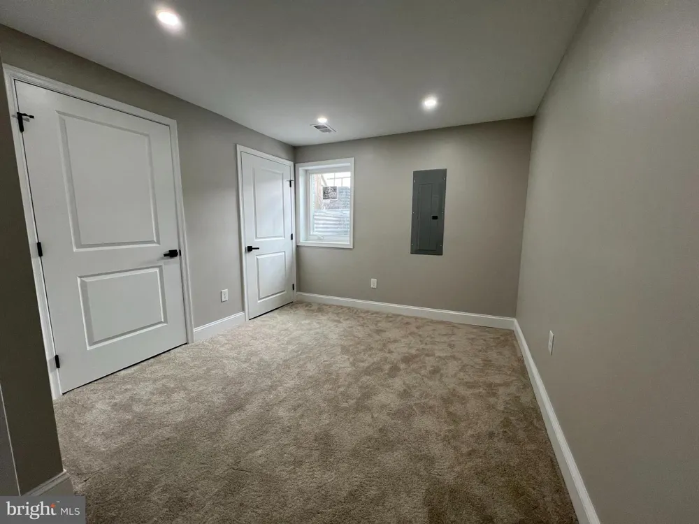 717 COLLINGTON AVENUE Baltimore, MD 21205