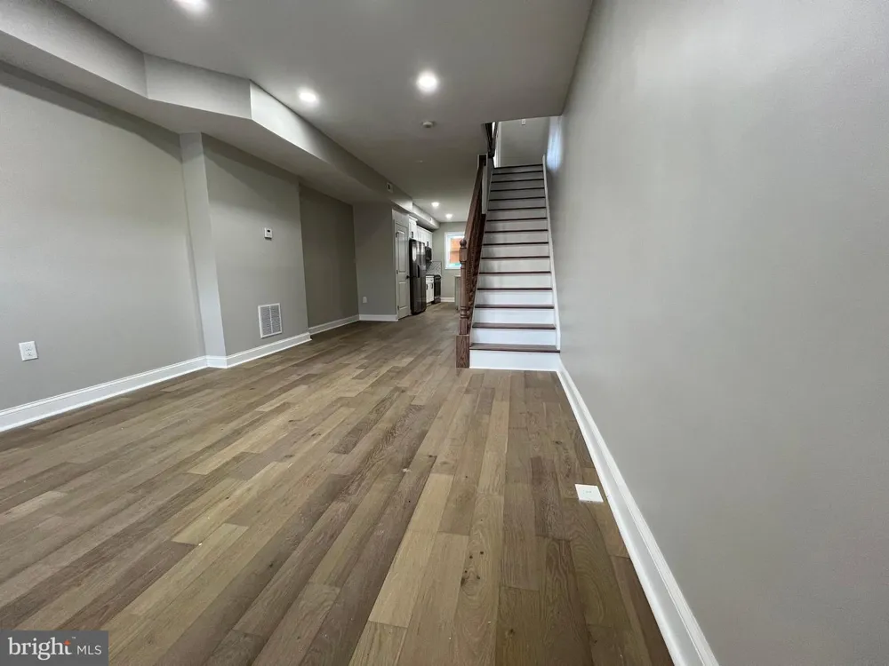 717 COLLINGTON AVENUE Baltimore, MD 21205