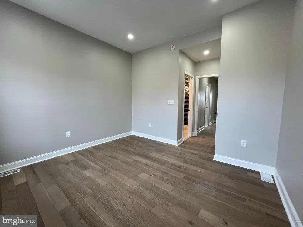 717 COLLINGTON AVENUE Baltimore, MD 21205