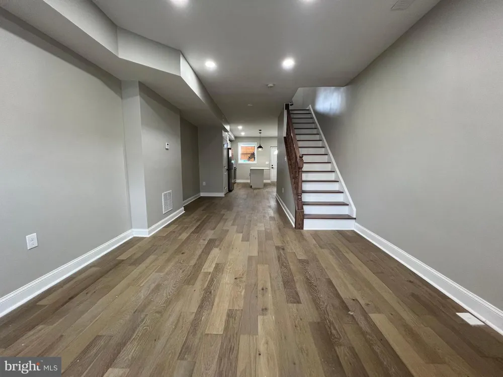 717 COLLINGTON AVENUE Baltimore, MD 21205