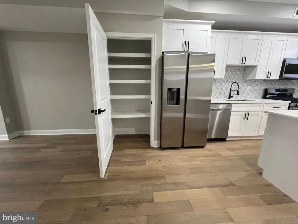 717 COLLINGTON AVENUE Baltimore, MD 21205
