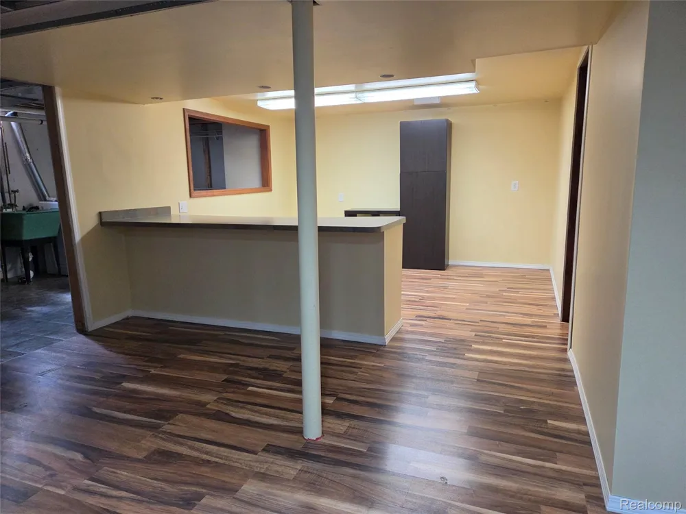 7426 Charlesworth Street Dearborn Heights City, MI 48127