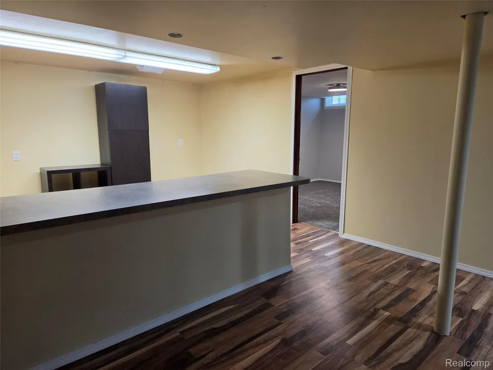 7426 Charlesworth Street Dearborn Heights City, MI 48127