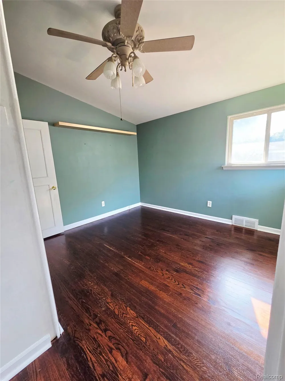 7426 Charlesworth Street Dearborn Heights City, MI 48127